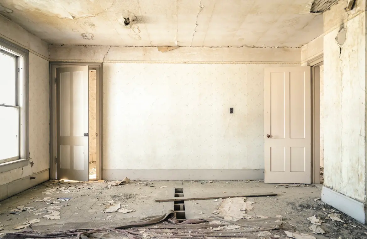 Waste disposal crew managing a cleanout project in North Palm Beach